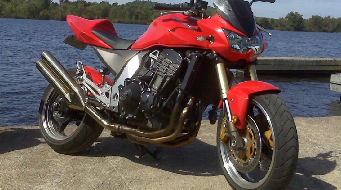 Dezmembrez Kawasaki Z1000