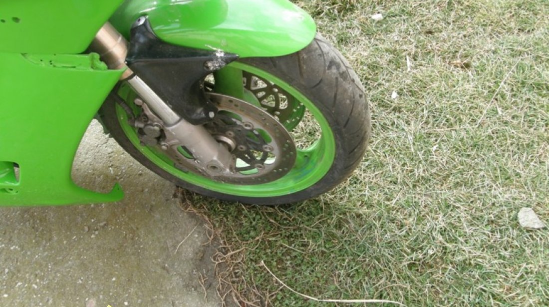 Dezmembrez Kawasaki ZX4R