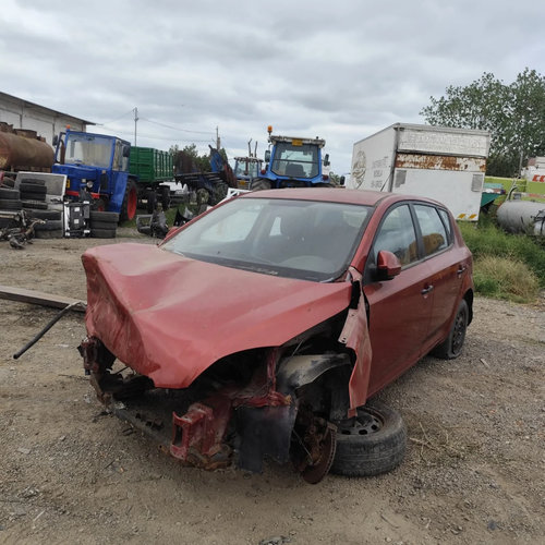 Dezmembrez Kia CEED (ED) 2006 - 2012 1.6 CRDi 115 D4FB( CP: 115, KW: 85, CCM: 1582 ) Motorina
