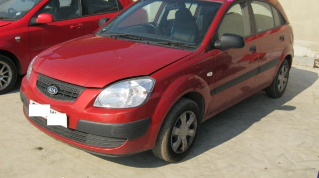 Dezmembrez Kia Rio din 2003 2005 1 4b 1 5d