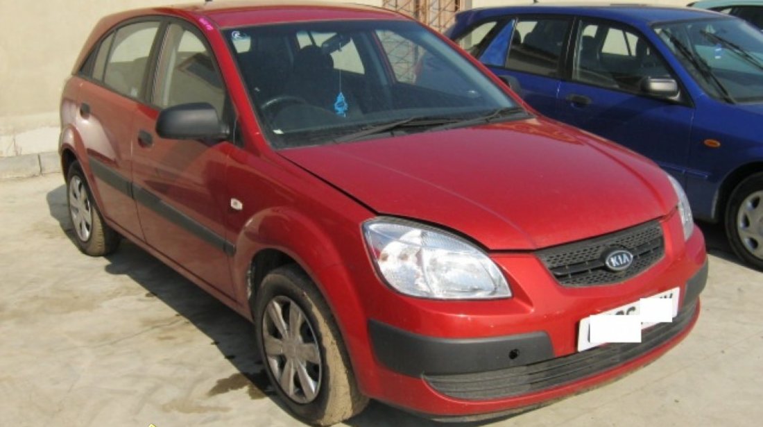 Dezmembrez Kia Rio din 2003 2005 1 4b 1 5d