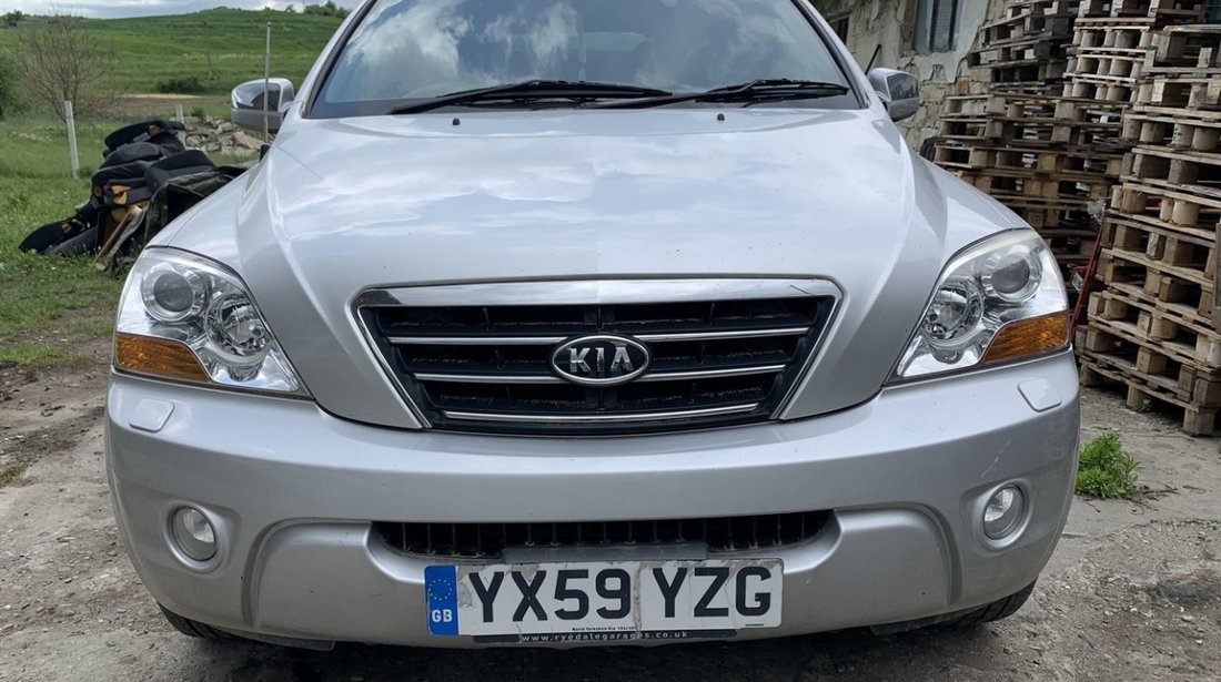 Dezmembrez Kia Sorento 2009 SUV 2.5 Diesel