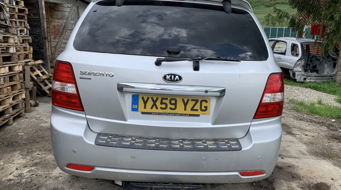 Dezmembrez Kia Sorento 2009 SUV 2.5 Diesel