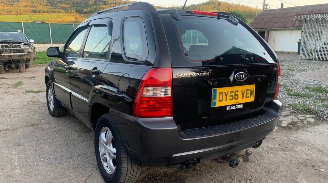 Dezmembrez Kia Sportage 2007 4x4 2.0 Diesel culoare Negru