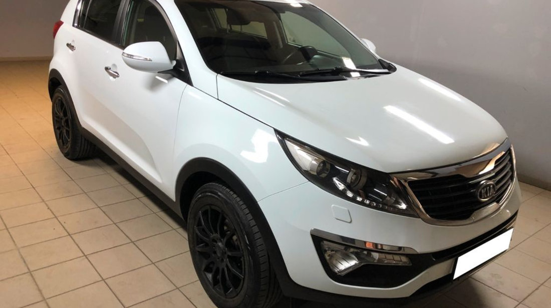 Dezmembrez Kia Sportage 4WD 2.0 CRDI 136 cp / 100kw cod motor D4HA transminie automata ,an de fabricatie 2011