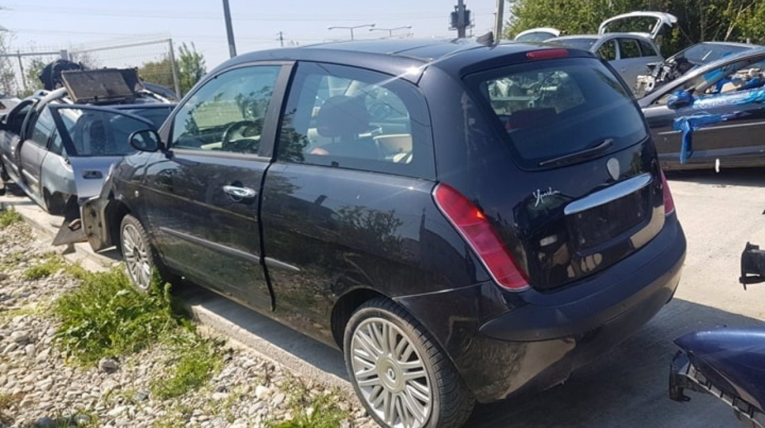 Dezmembrez Lancia Ypsilon 1.4 16v 843a1.000 95 cai