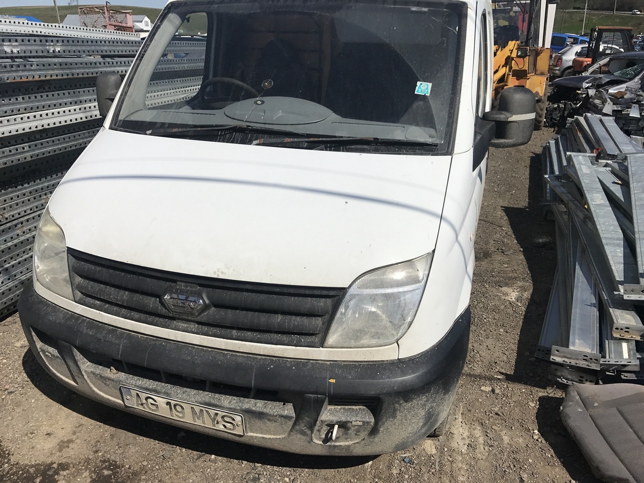 Dezmembrez LDV Maxus 2,5 d 2006