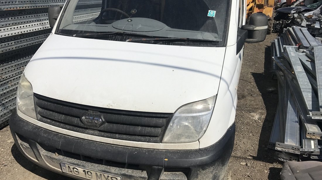 Dezmembrez LDV Maxus 2,5 d 2006