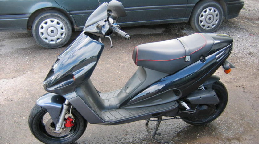 Dezmembrez Malaguti F12 Phanteon 100 cm 2 T