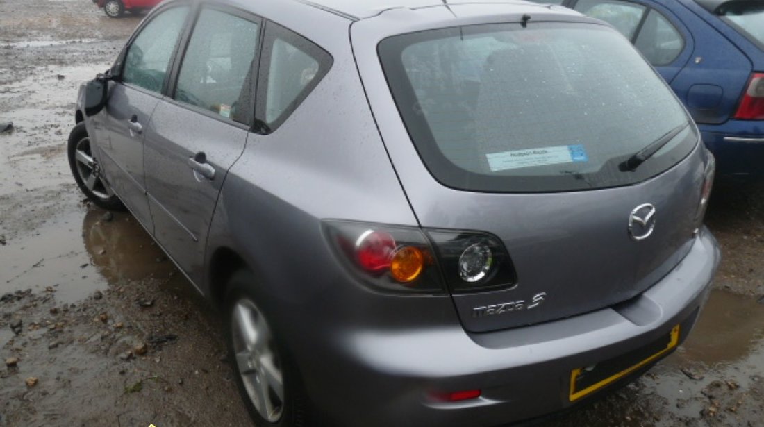 Dezmembrez Mazda 3 din 2006 1 6b