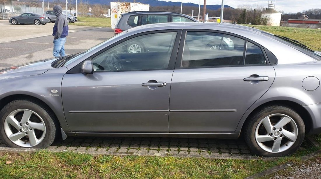 Dezmembrez Mazda 6 2.0 diesel an 2005