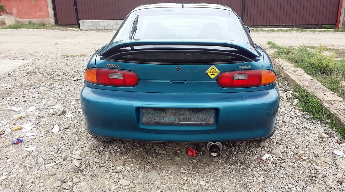 Dezmembrez mazda mx-3 1994 1.6i16v orice piesa