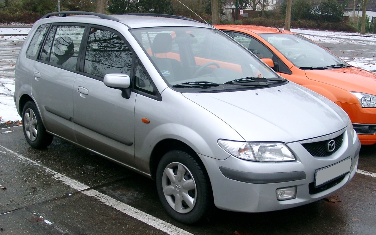 Dezmembrez Mazda Premacy 2,0 diesel 2001