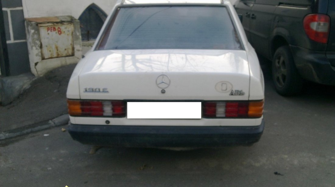 Dezmembrez Mercedes 190 W201