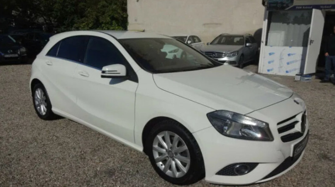 Dezmembrez Mercedes A-class A180 2014