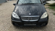 Dezmembrez Mercedes a class w169 motor 2.0 d autom...