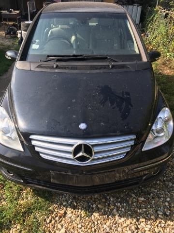 Dezmembrez mercedes B Class w245 2005
