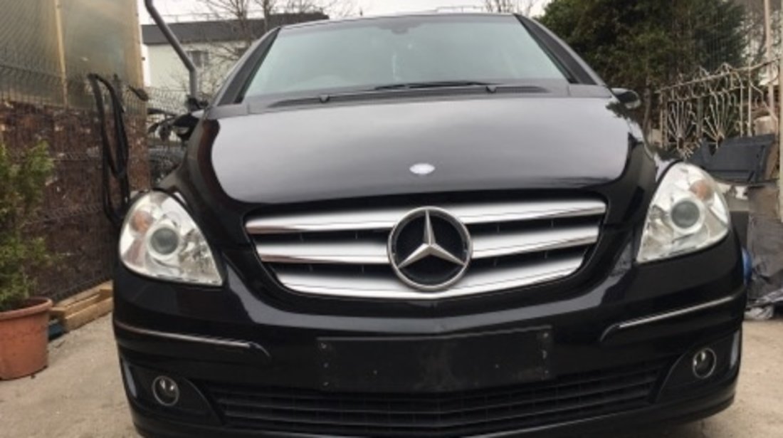 Dezmembrez Mercedes B class w245 2007 180 cdi