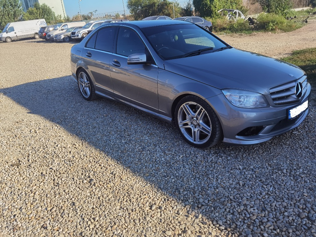 Dezmembrez Mercedes Benz 2.2 CDI W204 C250 CDI