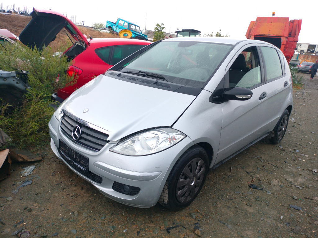 Dezmembrez Mercedes-Benz A-CLASS (W169) 2004 - 2012 A 180 CDI (169.007, 169.307) OM 640.940 ( CP: 109, KW: 80, CCM: 1991 ) Motorina