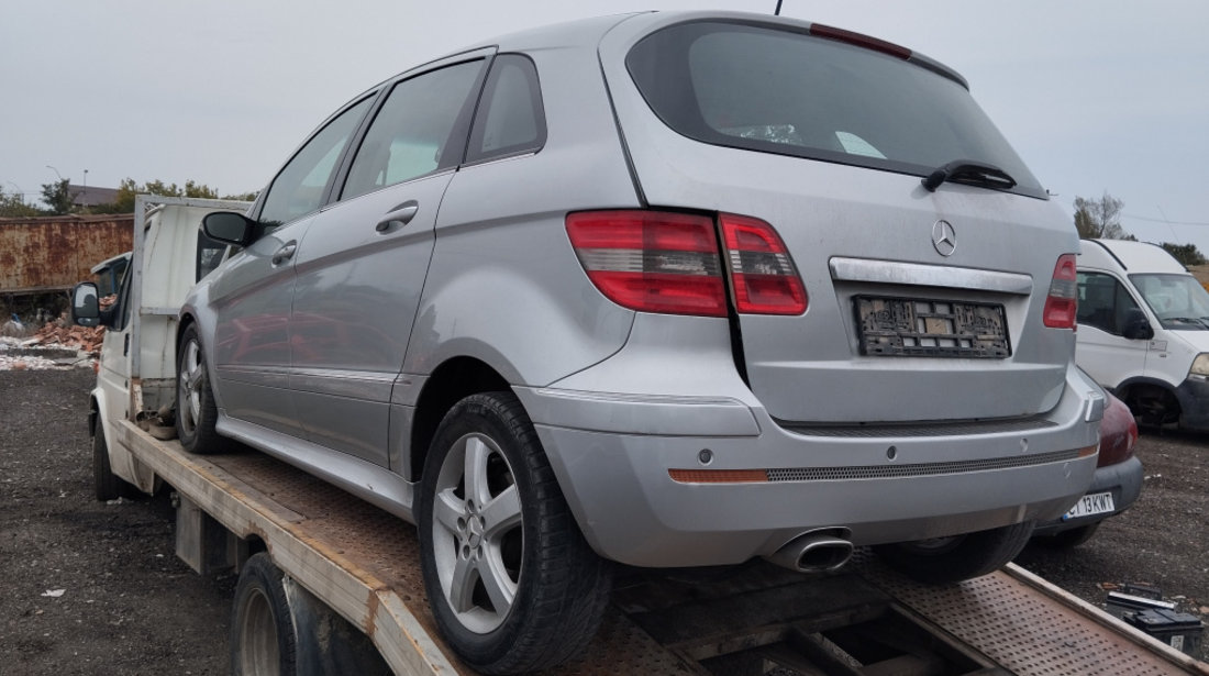 Dezmembrez Mercedes-Benz B-CLASS (W245) 2005 - 2011 B 180 CDI (245.207) OM 640.940 ( CP: 109, KW: 80, CCM: 1991 ) Motorina