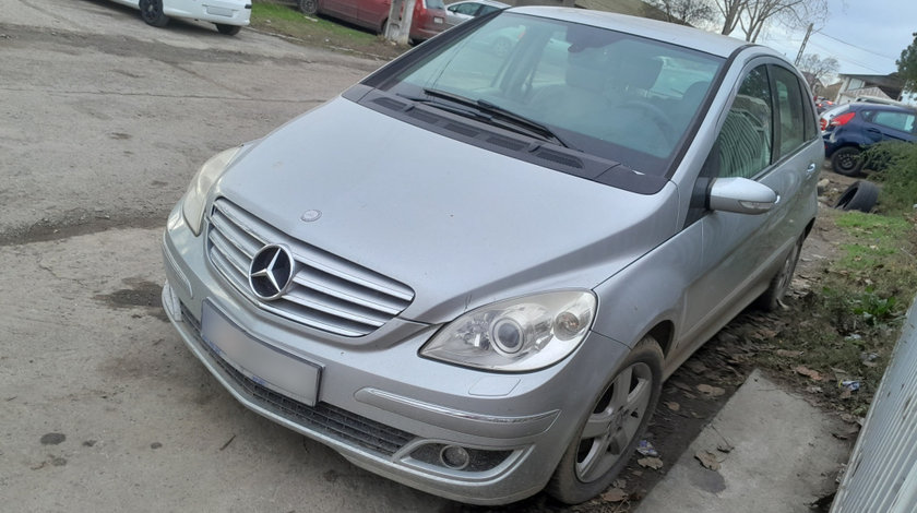 Dezmembrez Mercedes-Benz B-CLASS (W245) 2005 - 2011 B 180 CDI (245.207) OM 640.940 ( CP: 109, KW: 80, CCM: 1991 ) Motorina