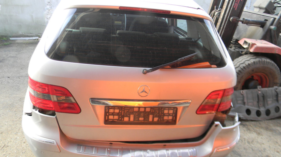 Dezmembrez Mercedes-Benz B-CLASS (W245) 2005 - 2011 B 180 CDI (245.207) OM 640.940 ( CP: 109, KW: 80, CCM: 1991 ) Motorina