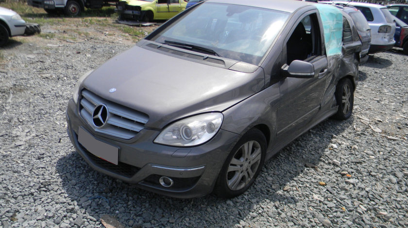 Dezmembrez Mercedes-Benz B-CLASS (W245) 2005 - 2011 B 200 CDI (245.208) Motorina