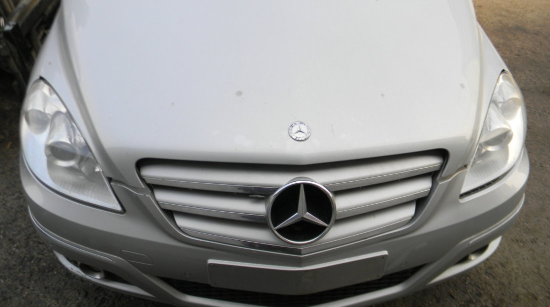 Dezmembrez Mercedes-Benz B-CLASS (W245) 2005 - 2011 B 180 CDI (245.207) OM 640.940 ( CP: 109, KW: 80, CCM: 1991 ) Motorina