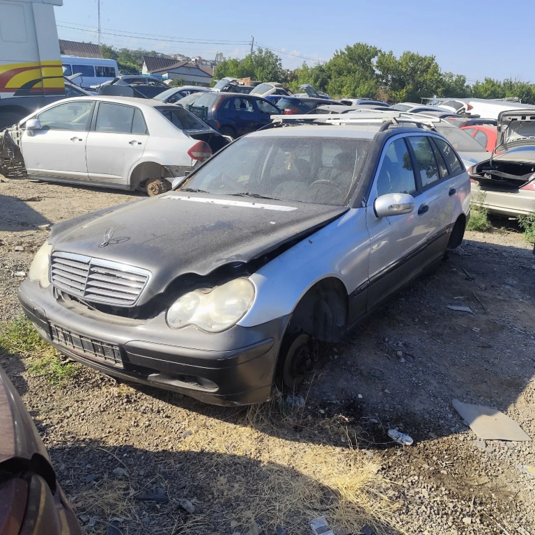 Dezmembrez Mercedes-Benz C-CLASS (W203) 2000 - 2007 C 180 (203.035) M 111.951( CP: 129, KW: 95, CCM: 1998 ) Benzina