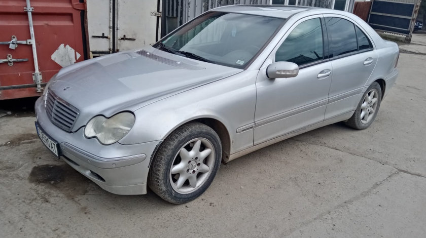 Dezmembrez Mercedes-Benz C-CLASS (W203) 2000 - 2007 C 270 CDI (203.216) OM 612.962 ( CP: 170, KW: 125, CCM: 2685 ) Motorina