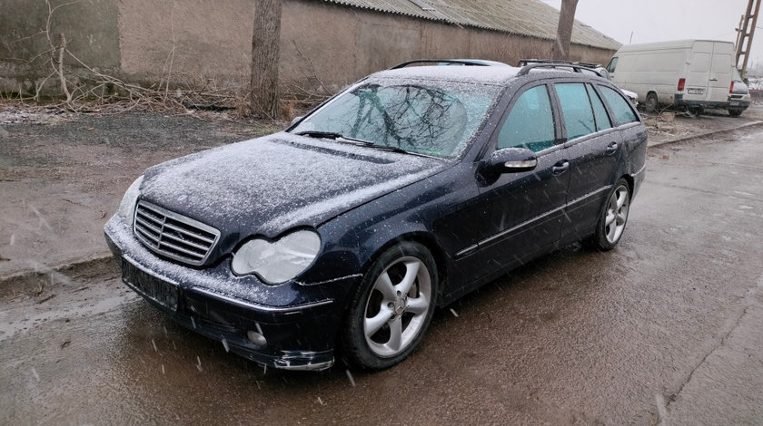 Dezmembrez Mercedes-Benz C-CLASS (W203) 2000 - 2007 C 270 CDI (203.216) OM 612.962 ( CP: 170, KW: 125, CCM: 2685 ) Motorina