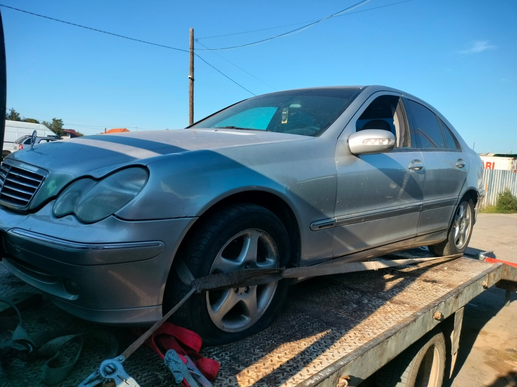 Dezmembrez Mercedes-Benz C-CLASS (W203) 2000 - 2007 C 200 Kompressor (203.045) M 111.955 ( CP: 163, KW: 120, CCM: 1998 ) Benzina