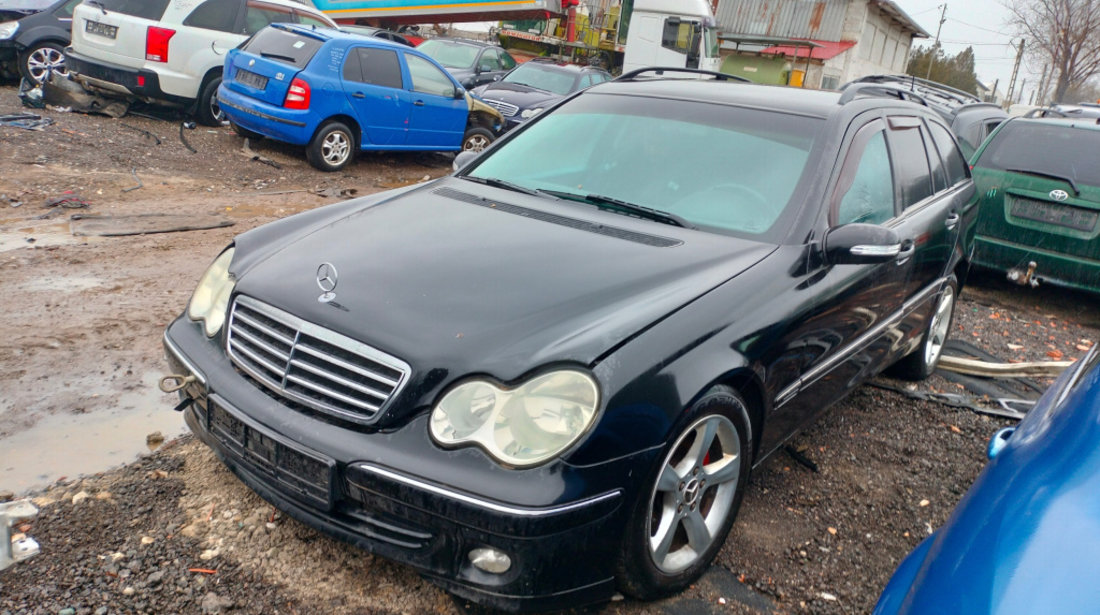 Dezmembrez Mercedes-Benz C-CLASS (W203) 2000 - 2007 C 180 Kompressor (203.246) M 271.946 ( CP: 143, KW: 105, CCM: 1796 ) Benzina