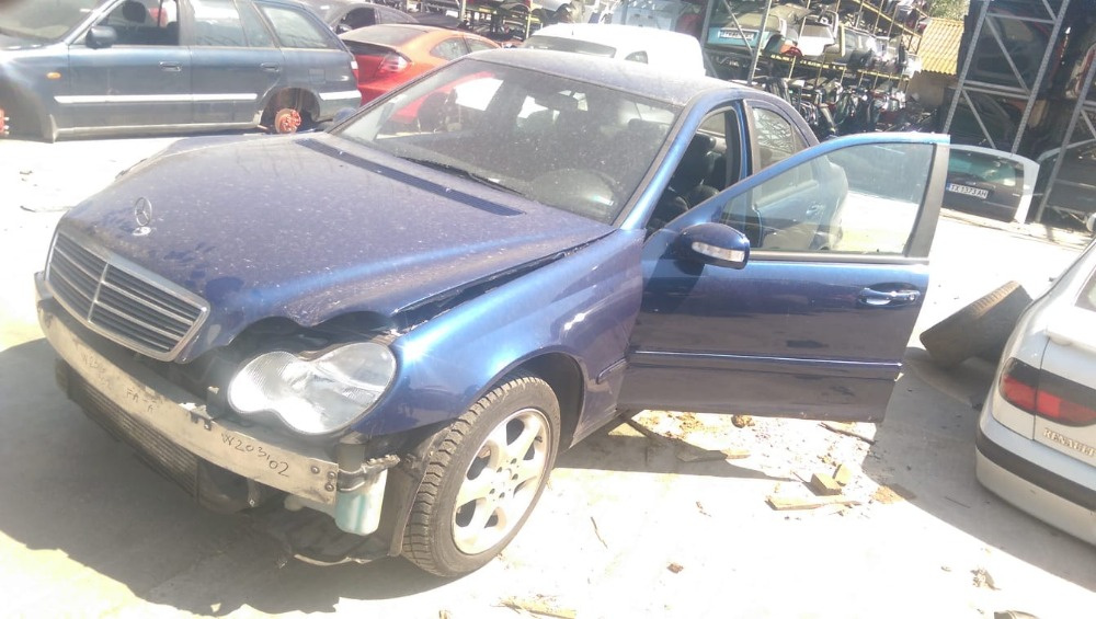 Dezmembrez Mercedes-Benz C-CLASS (W203) 2000 - 2007 C220 CDI (203.006) Motorina
