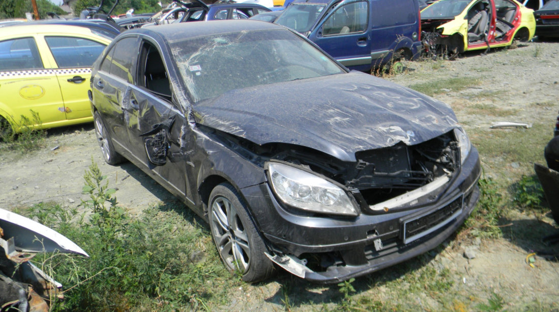 Dezmembrez Mercedes-Benz C-CLASS (W204) 2007 - 2014 C 200 CDI (204.201) OM 651.913 ( CP: 136, KW: 100, CCM: 2143 ) Motorina