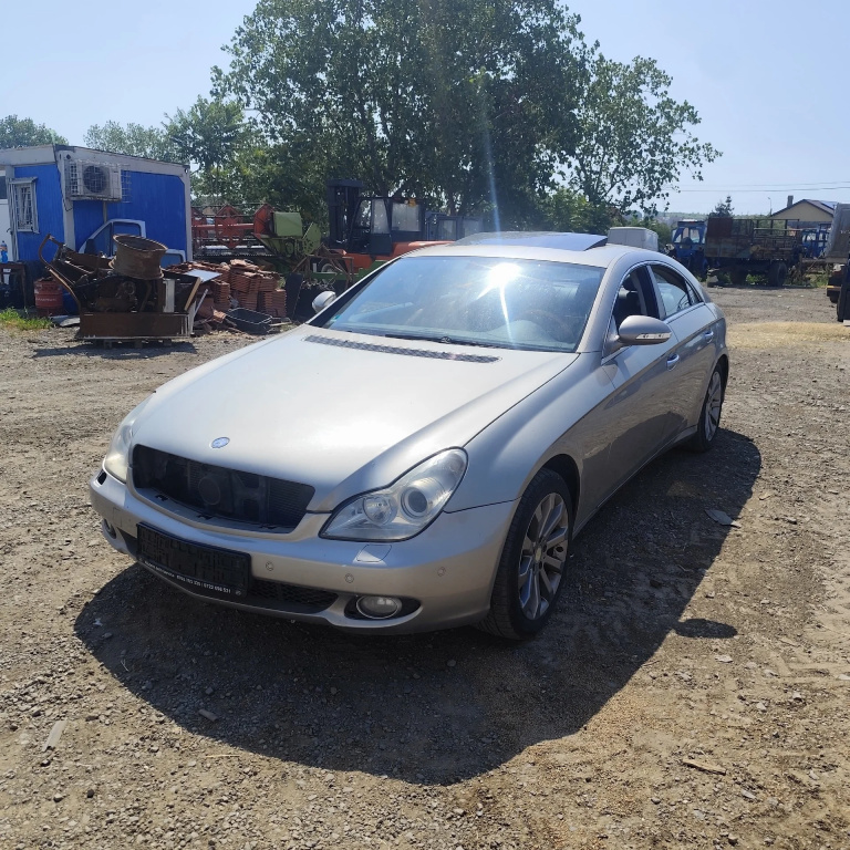Dezmembrez Mercedes-Benz CLS (C219) 2004 - 2010 CLS 350 (219.357) M 272.985( CP: 292, KW: 215, CCM: 3498 ) Benzina