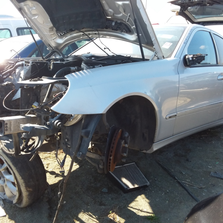 Dezmembrez Mercedes-Benz E-CLASS (W211) 2002 - 2009 E 320 CDI (211.022) None( CP: None, KW: None, CCM: None ) Motorina