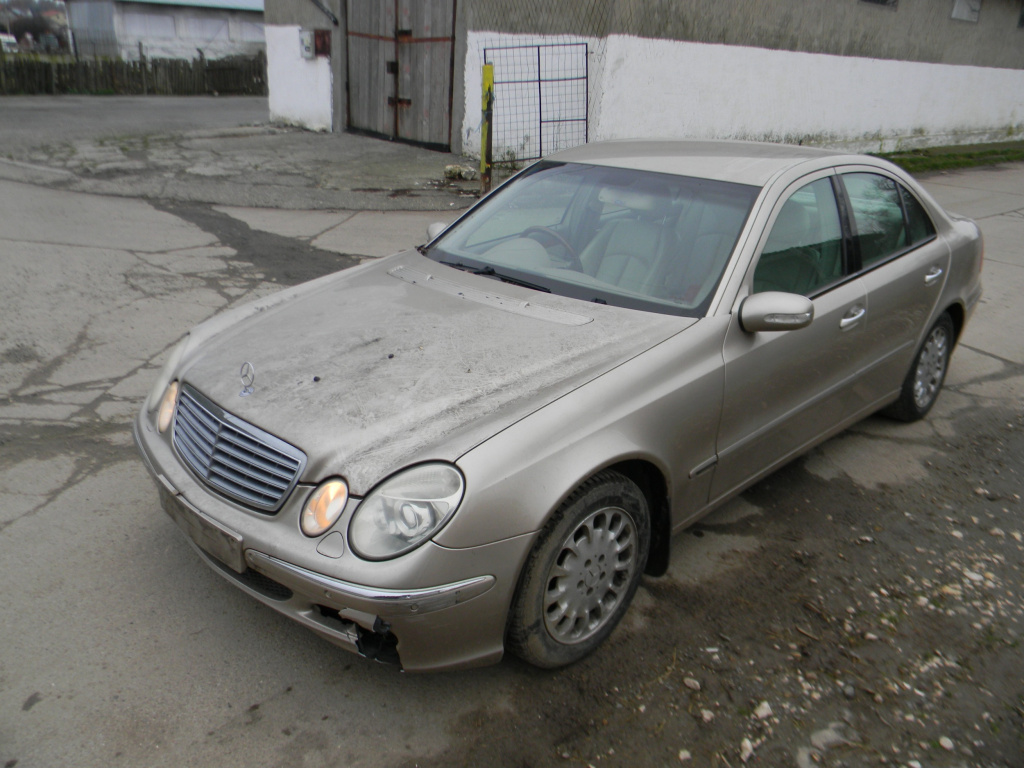 Dezmembrez Mercedes-Benz E-CLASS (W211) 2002 - 2009 E 270 CDI (211.016) OM 647.961 ( CP: 177, KW: 130, CCM: 2685 ) Motorina