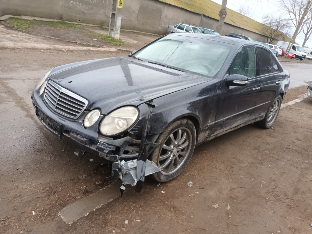 Dezmembrez Mercedes-Benz E-CLASS (W211) 2002 - 2009 E 280 CDI (211.023) OM 648.961 ( CP: 177, KW: 130, CCM: 3222 ) Motorina