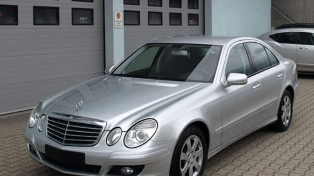 Dezmembrez Mercedes-Benz E200 cdi euro 4