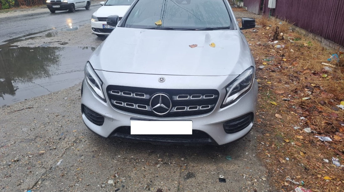 Dezmembrez Mercedes Benz GLA AMG LINE 2.2 CDI 4-Matic 651.930 2017 cod culoare:761 55.000 km