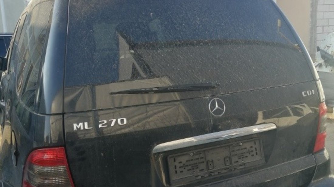 Dezmembrez Mercedes Benz ML 270 CDI