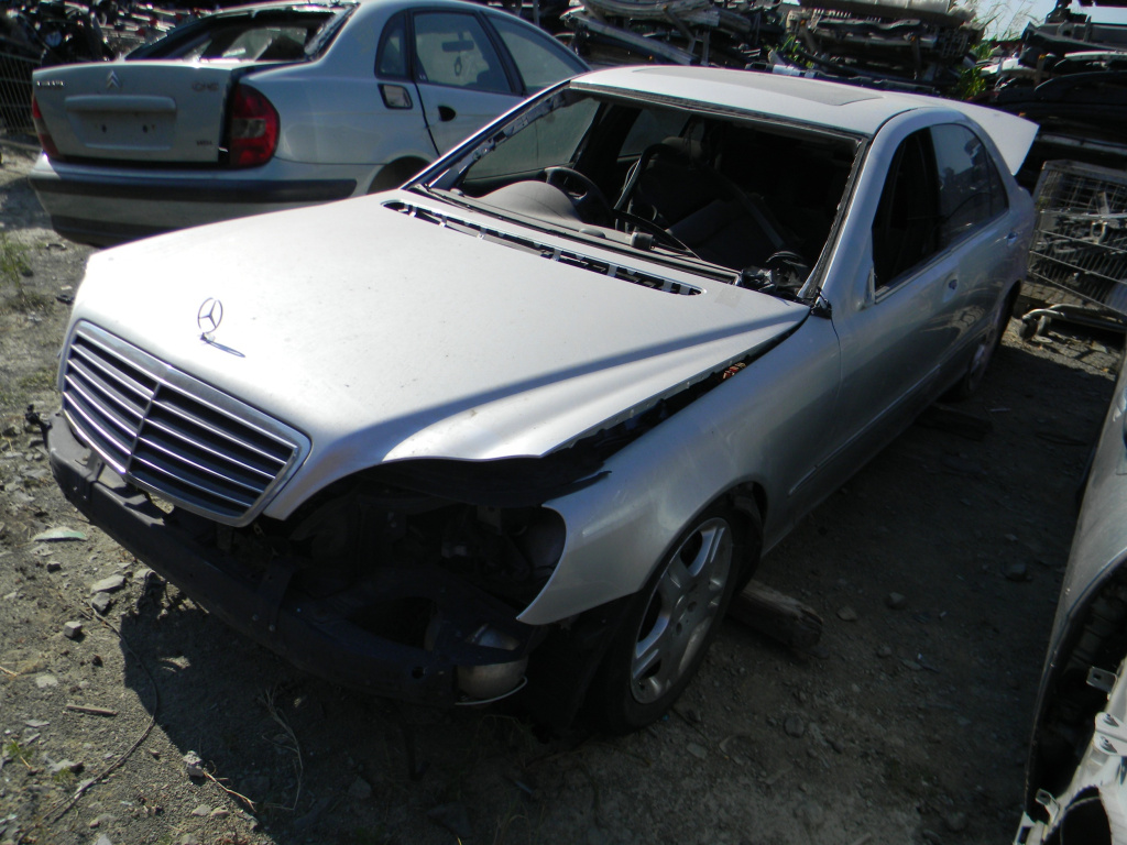 Dezmembrez Mercedes-Benz S-CLASS (W220) 1998 - 2005 S 320 CDI (220.025, 220.125) Motorina