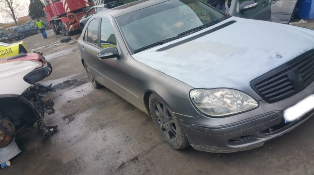 Dezmembrez Mercedes-Benz S-CLASS (W220) 1998 - 2005 S 400 CDI (220.028, 220.128) Motorina