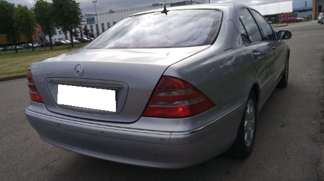 Dezmembrez Mercedes Benz  S320 W220, an fabr. 1999