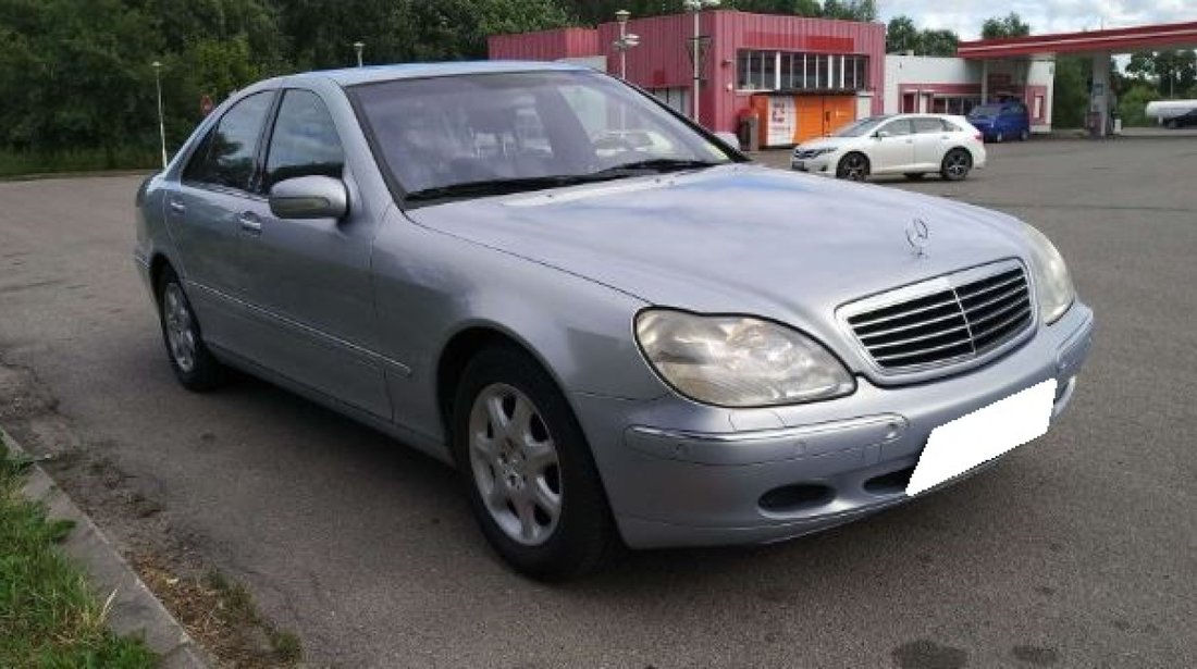 Dezmembrez Mercedes Benz  S320 W220, an fabr. 1999