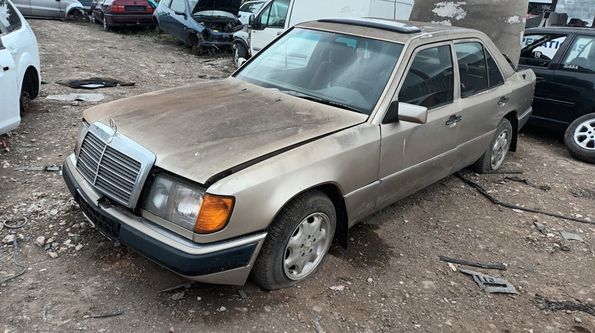 Dezmembrez Mercedes-Benz W124 1993 - 1995 E 300 D (124.131) Motorina