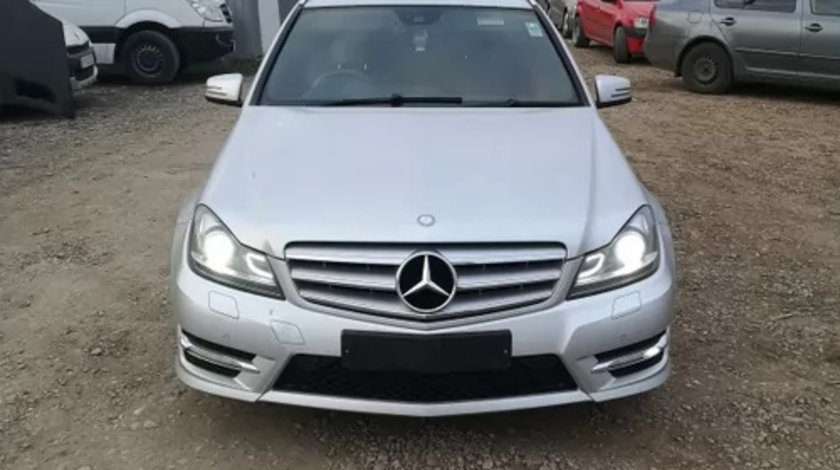 Dezmembrez Mercedes C Class 2.2CDI W204 an 2011 euro 5