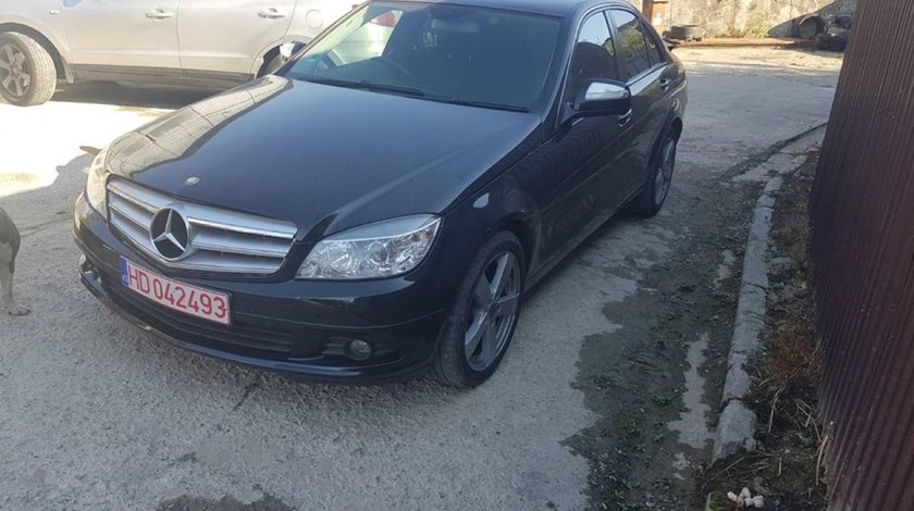 Dezmembrez Mercedes C class W204 an 2009 motor 2.1 d automat